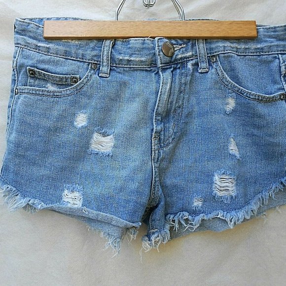 Free People Denim - Free People Cut-off Button Fly Raw Hem Distressed Light Wash Womens Sz25 Shorts
